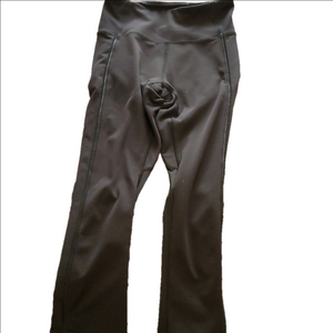 #140 Lululemon black Athletic Training Cropped Mid RIse Leggings Sz 2 B25.